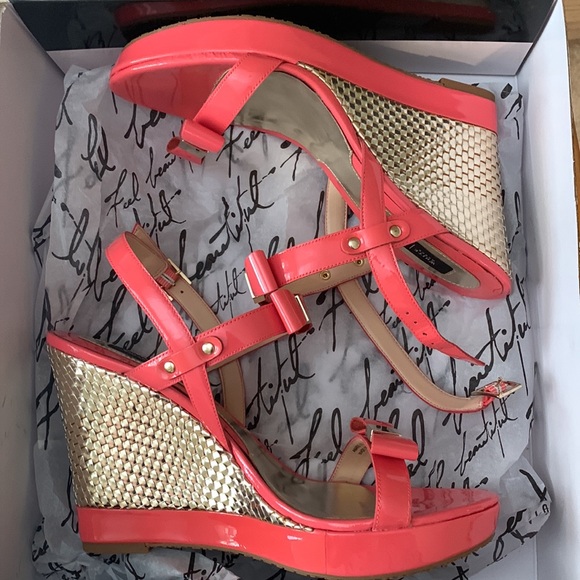 Fancy pink heels from White House Black Market 4” wedge - Picture 1 of 6